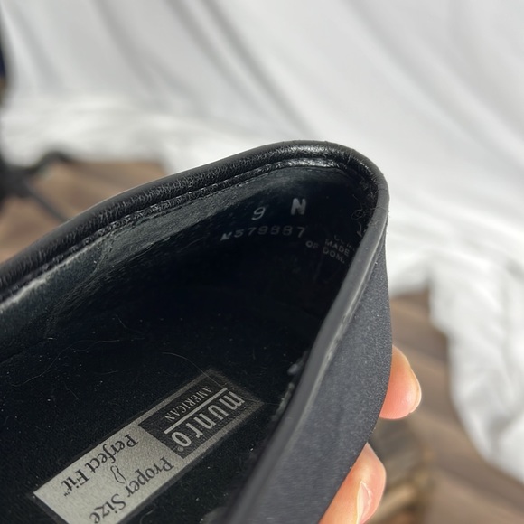 Munro Proper Size Perfect Fit Black Dress Shoes size 9 - Picture 3 of 5